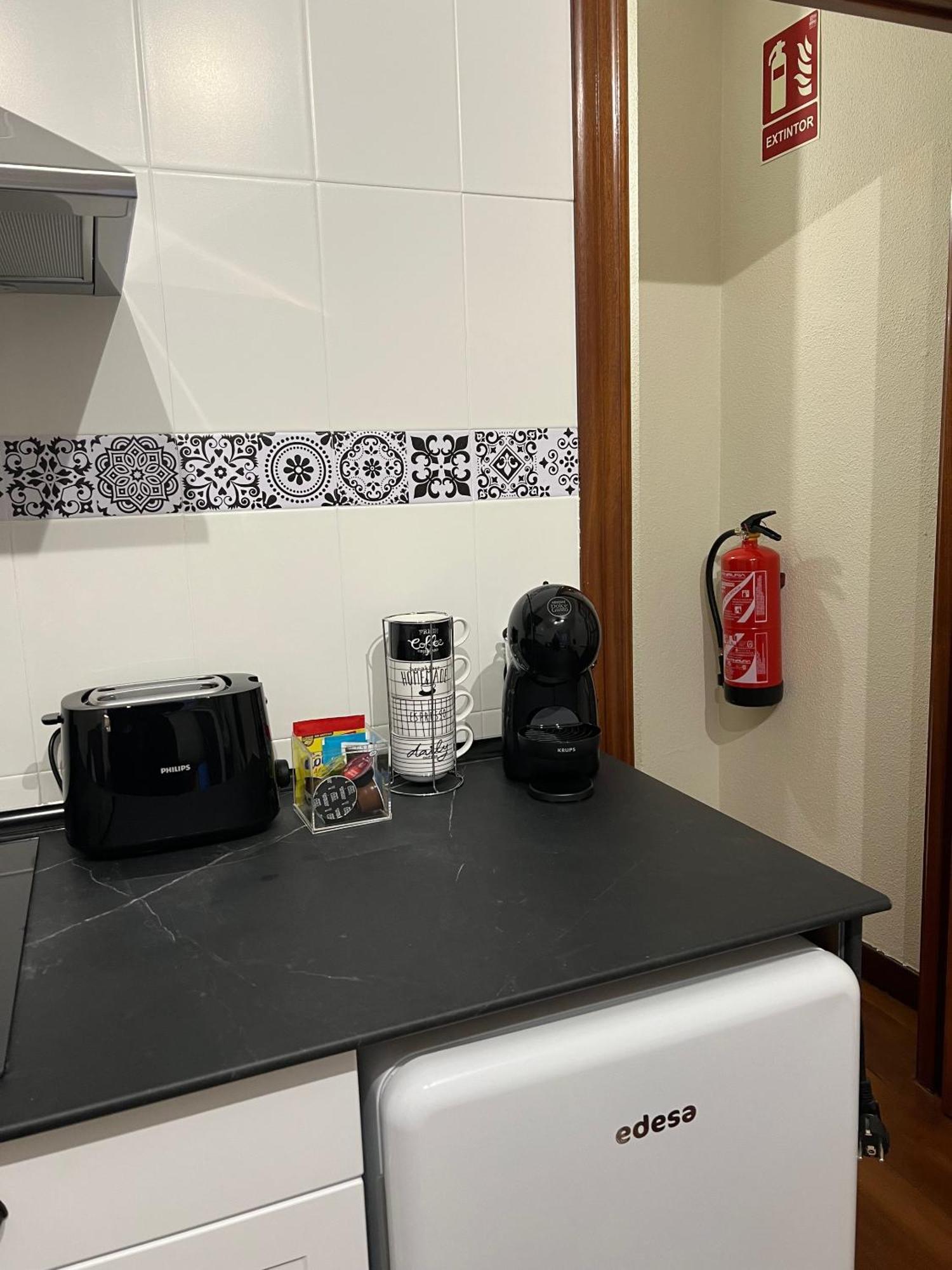 Apartamentos Val De Comillas Habitación foto